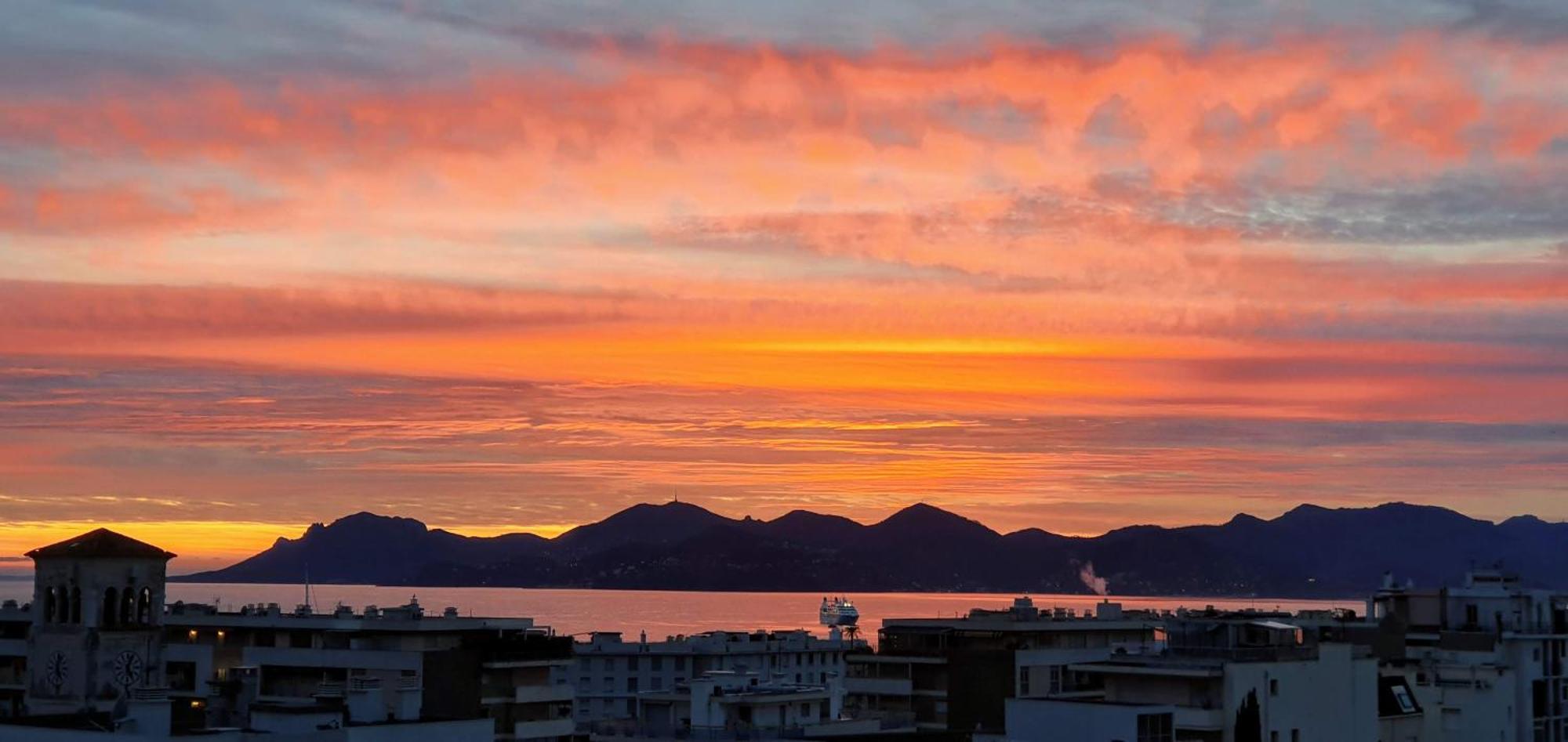Villa Sur Le Toit - Vue Mer Exceptionnelle Cannes Buitenkant foto